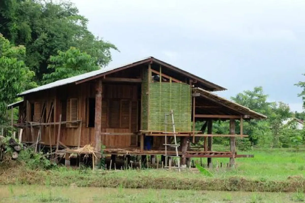 เดินทางสู่ใจกลาง แห่งบ้านเกิดเมืองนอน