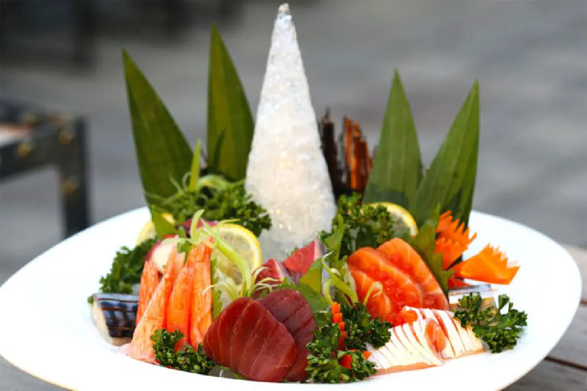 ‘อีส ดีไลต์’ นั่งชิล ชมแมกไม้ สายน้ำตก