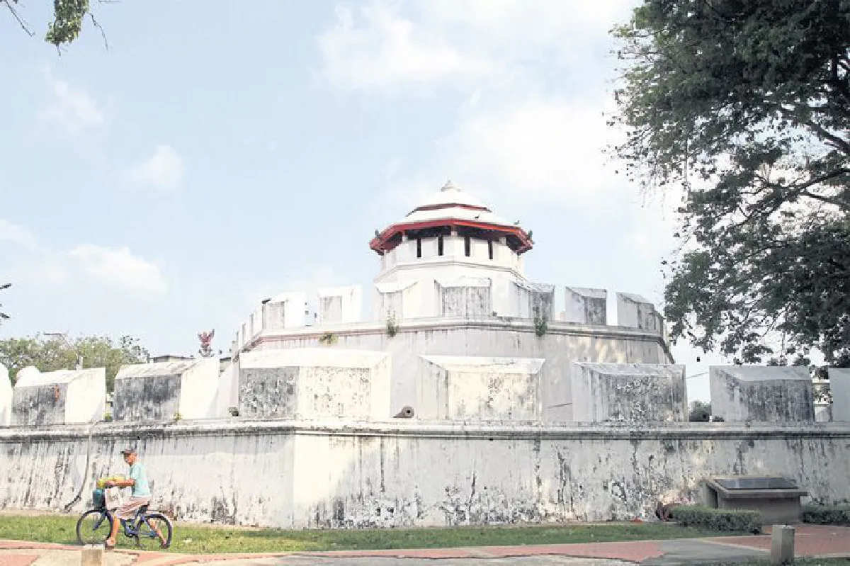 ป้อมมหากาฬ