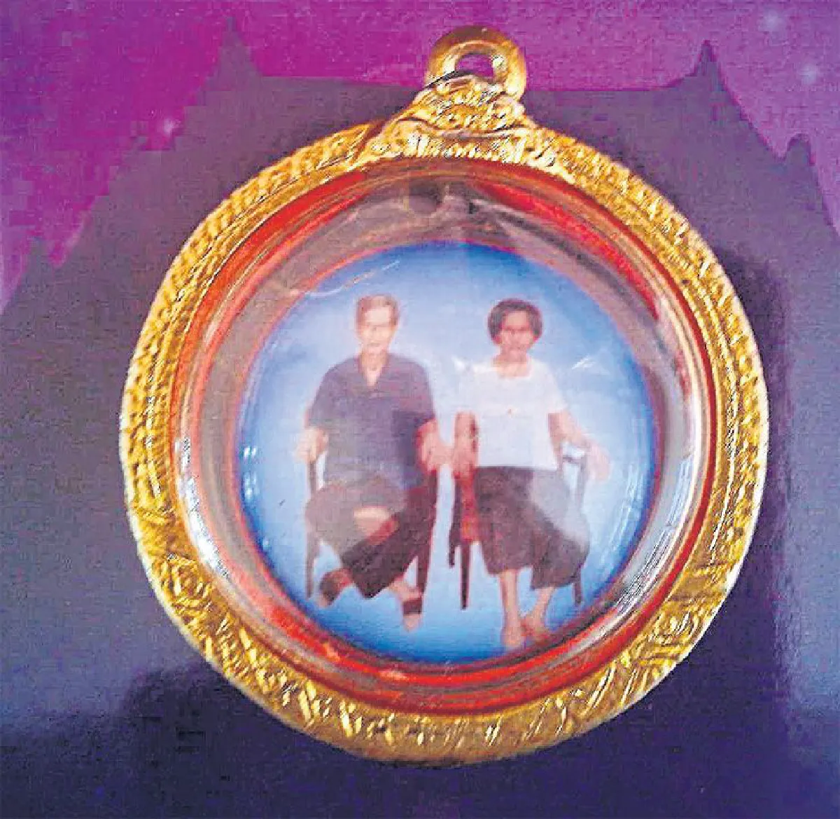 ‘สุวณา’ ดอกไม้เหล็ก ปปช. ศรัทธาหลวงปู่ทวด คุ้มภัย