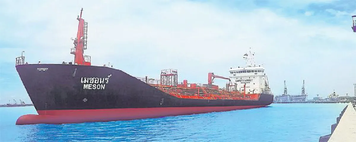 พิศาล รัชกิจประการ กัปตันอาม่ามารีน พากองเรือสู่ทะเลกว้าง