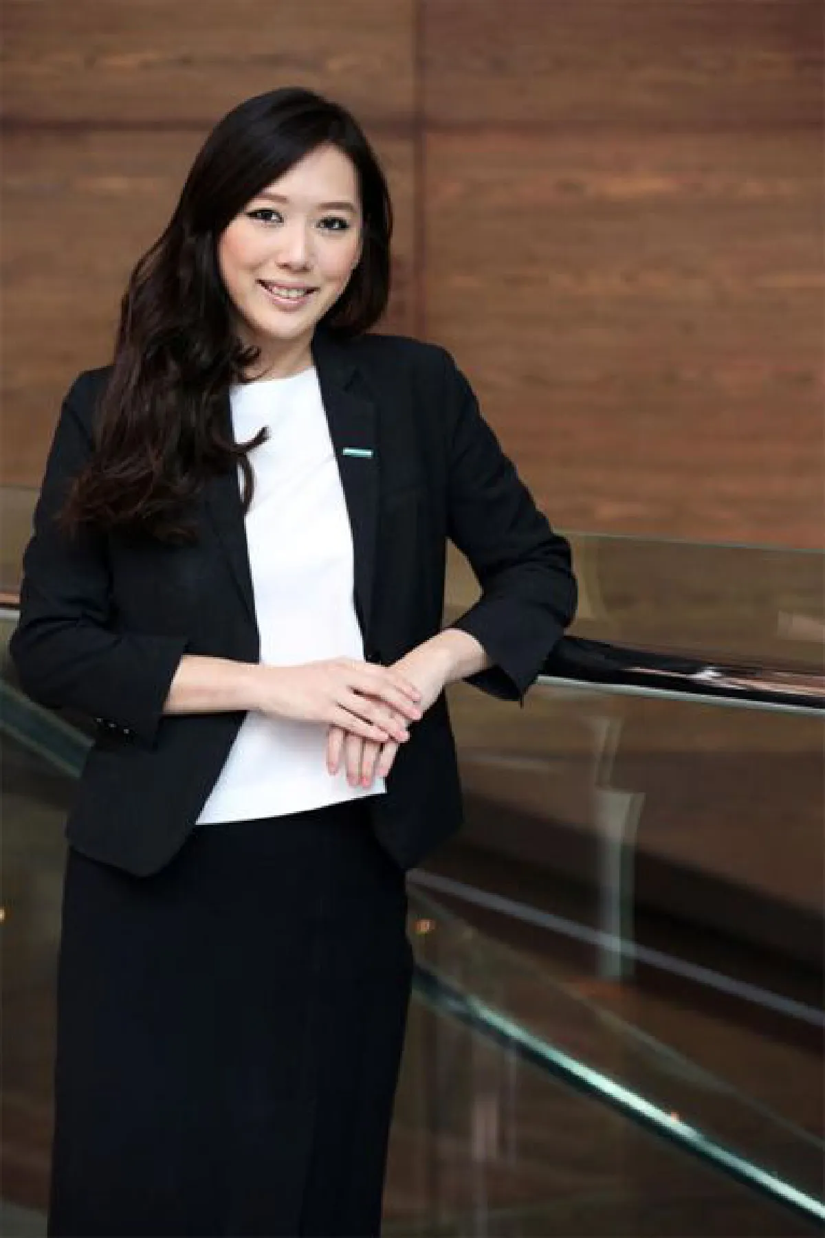 ศรินญา มหาดำรงค์กุล ผู้หญิงรุ่นใหม่วิสัยทัศน์ไกล