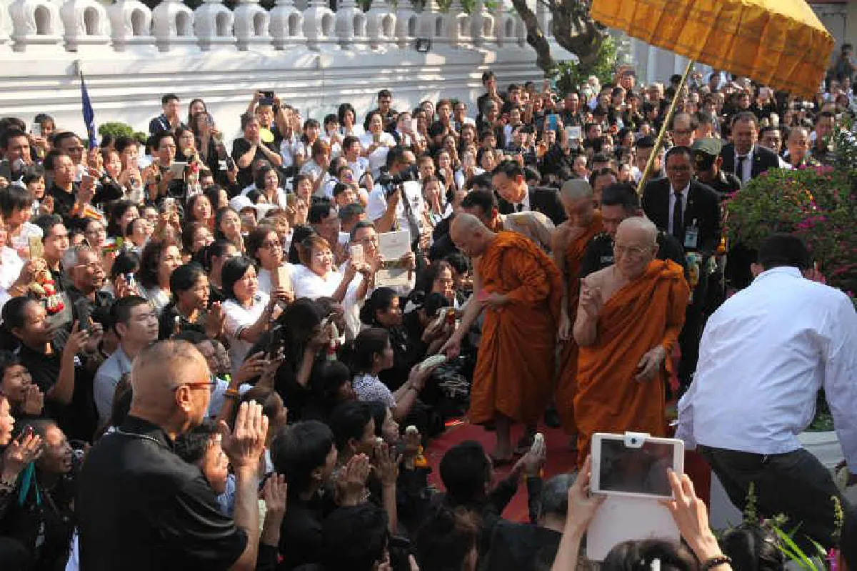 สมเด็จพระสังฆราชประทานพระโอวาทให้ประชาชนรักษาความดี-ความพร้อมเพรียง