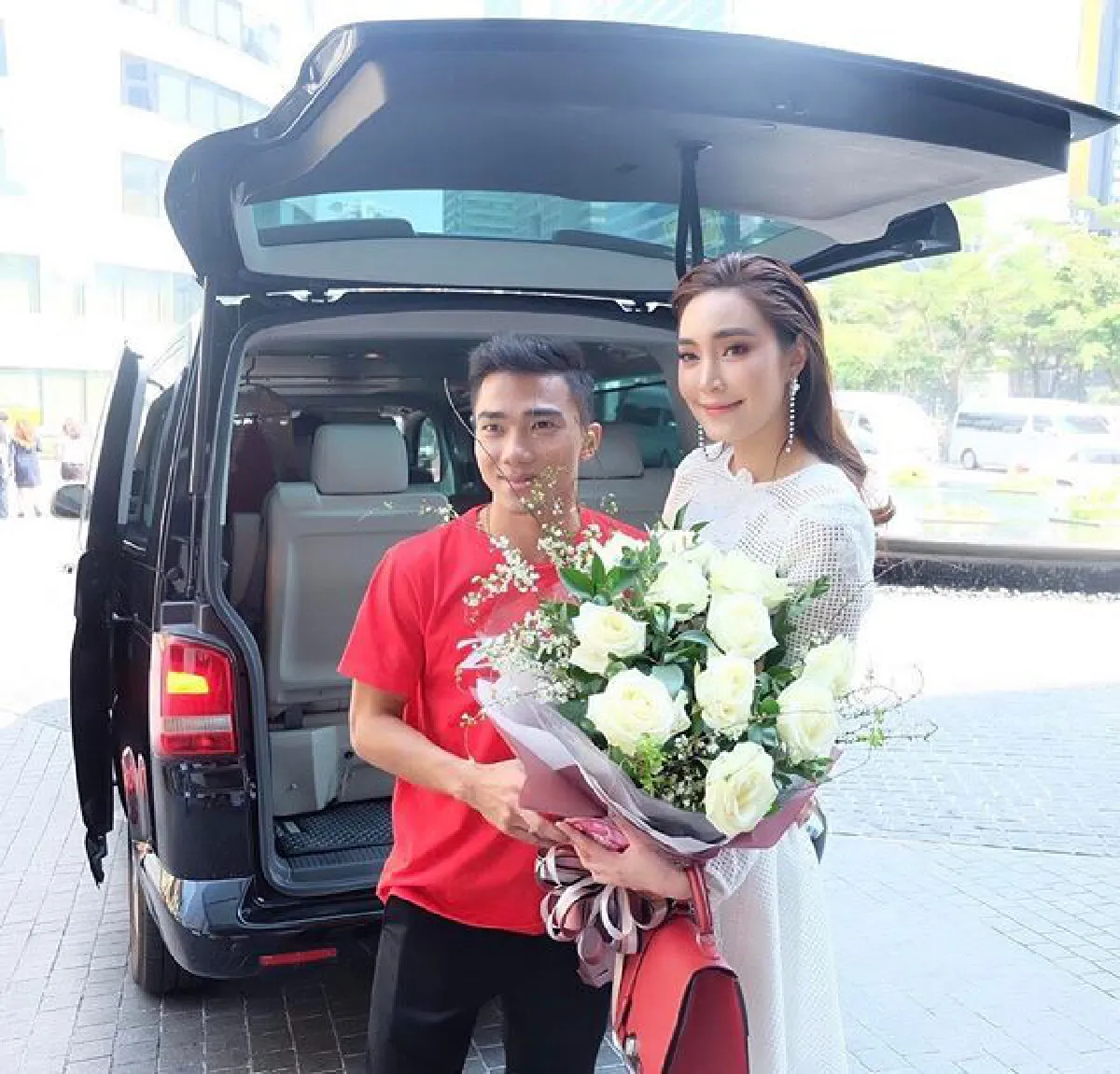 ฟินรับวันแห่งความรัก! เมสซี่เจ โพสต์ภาพสวมแหวนคู่ เมย์ พิชญ์นาฏ