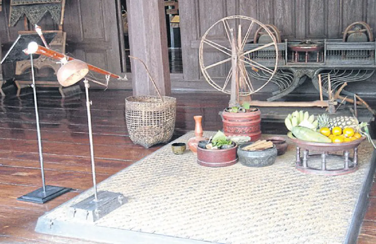 พิพิธภัณฑ์เรือนคำเที่ยง สูดกลิ่นล้านนากลางกรุง