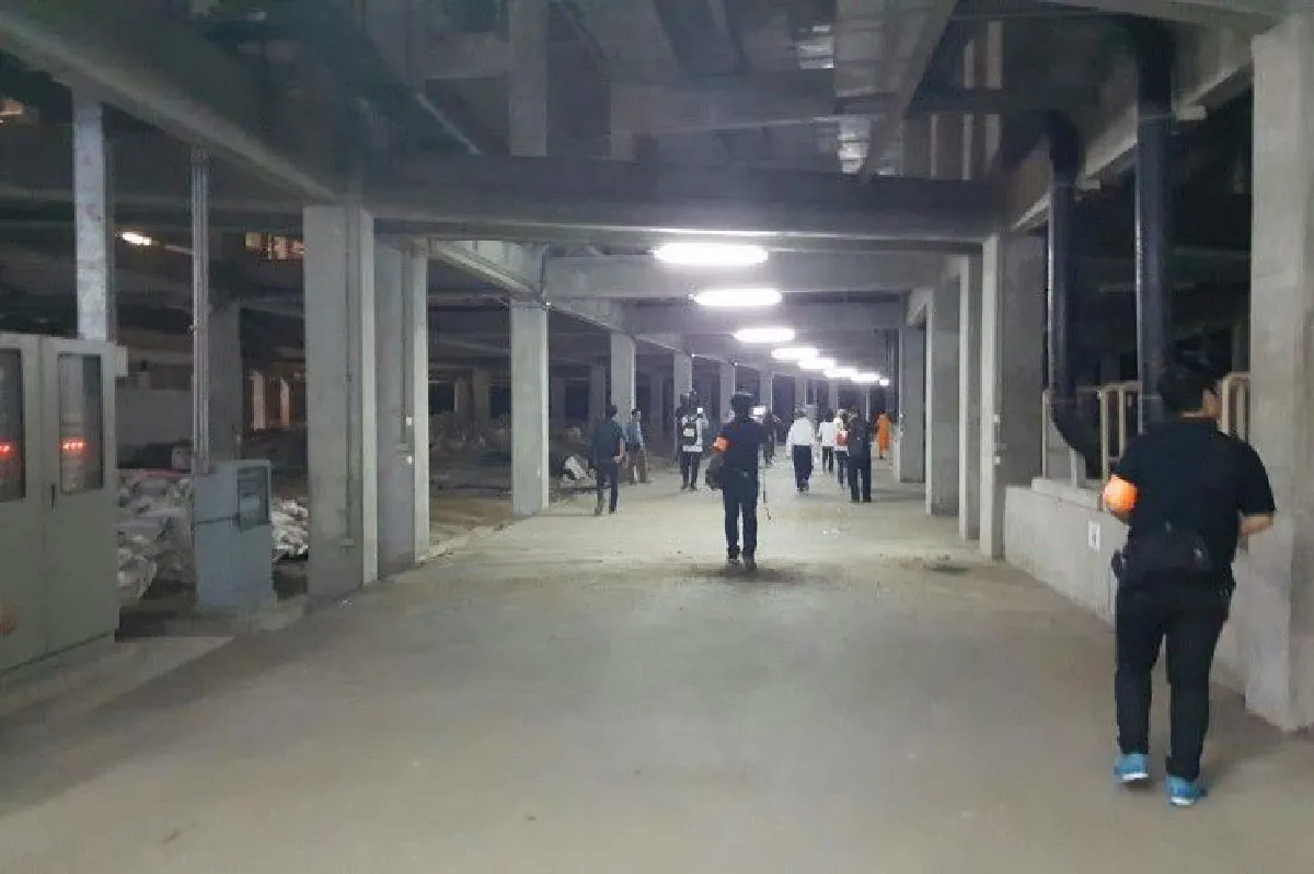 วัดพระธรรมกายพาทัวร์ใต้บ่อน้ำพุหลังถูกลือเป็นอุโมงค์ลับ