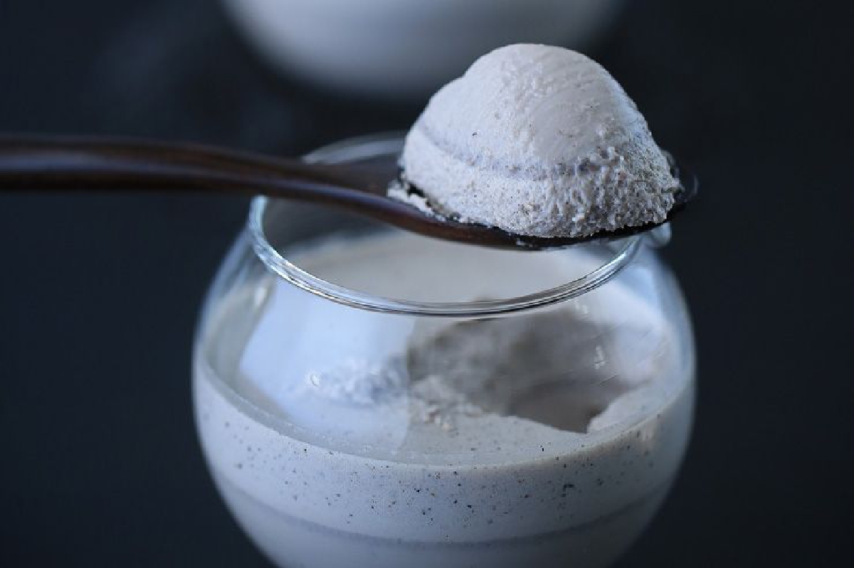 พุดดิ้งงาดำ Black Sesame Pudding พุดดิ้งงาดำ Black Sesame Pudding