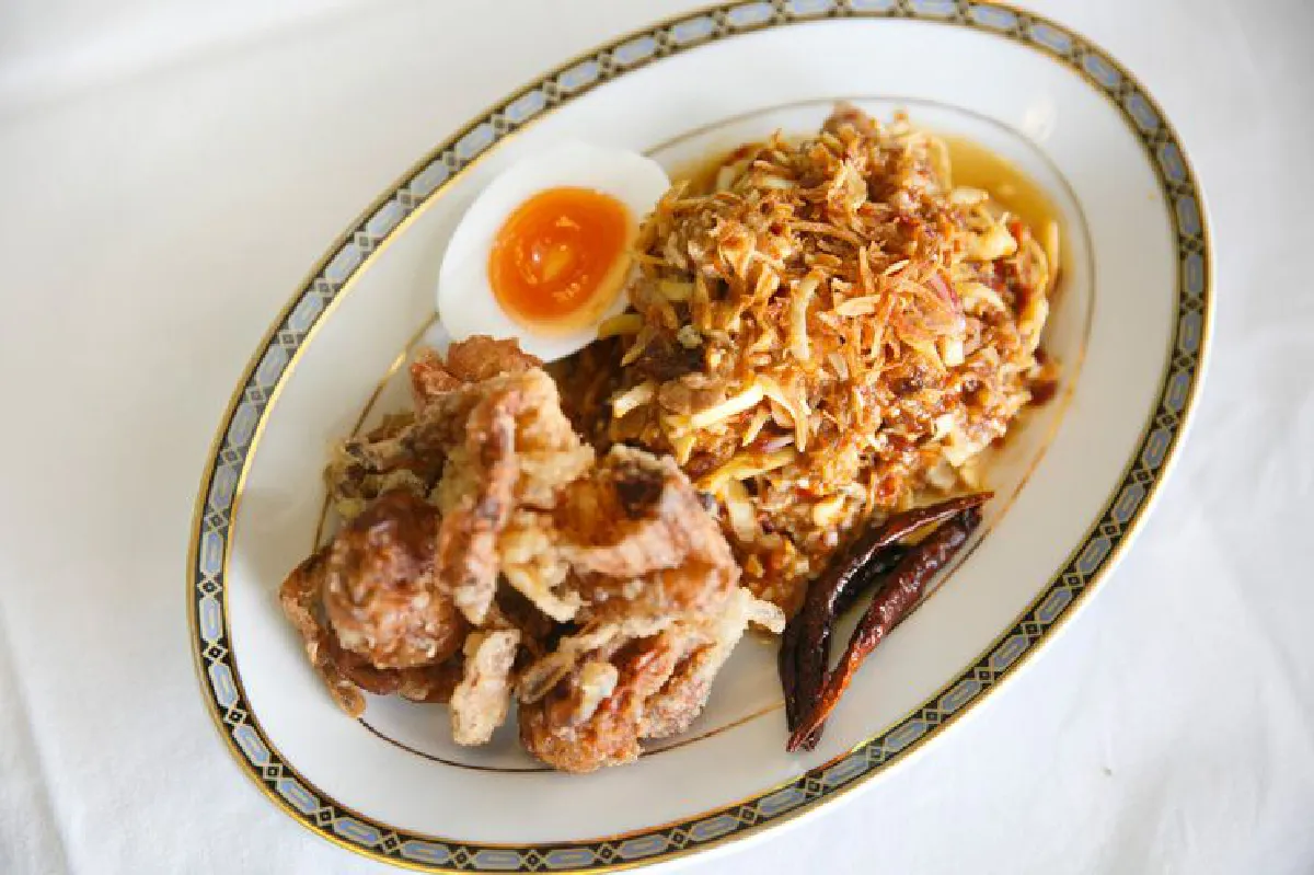 เมธาวลัย ศรแดง 60 ปี ตำนานอาหารไทย