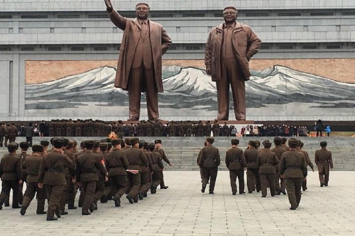 พาทัวร์เกาหลีเหนือไปกับผู้สื่อข่าวจาก CNN พาทัวร์เกาหลีเหนือไปกับผู้สื่อข่าวจาก CNN