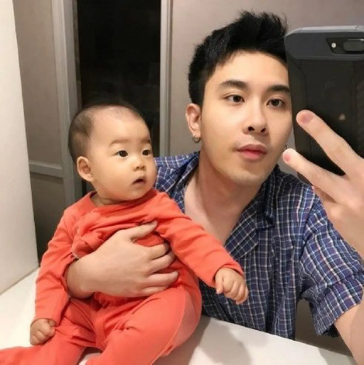 น่าร๊ากส์อ่ะ!เมื่อ"น้องเป่าเปา"มีเพื่อนเล่นใหม่ทำพ่อบี้งอนตุ๊บป่อง