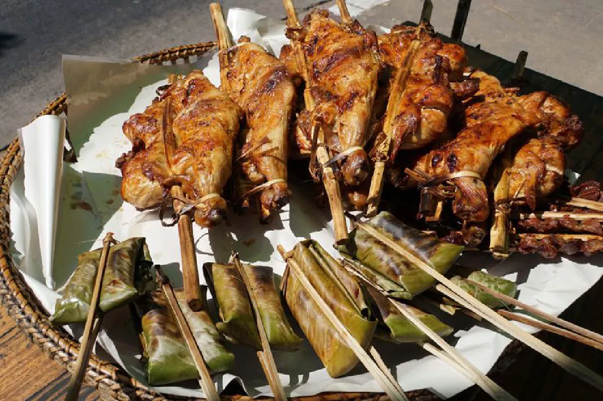 นายเฮงดีไก่ย่างไม้มะดัน ต้นตำรับห้วยทับทัน