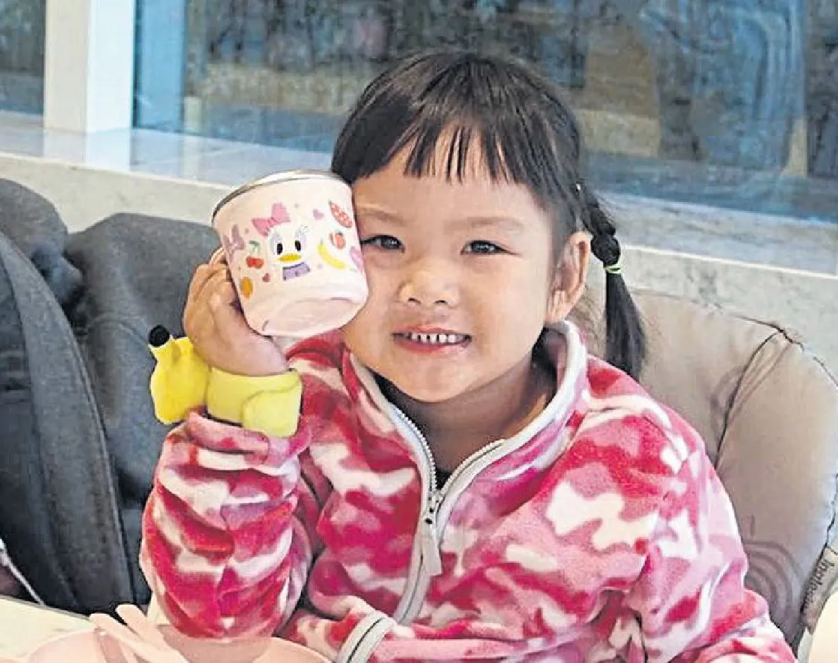 จูงลูกฝ่าลมหนาวที่กรุงโซล