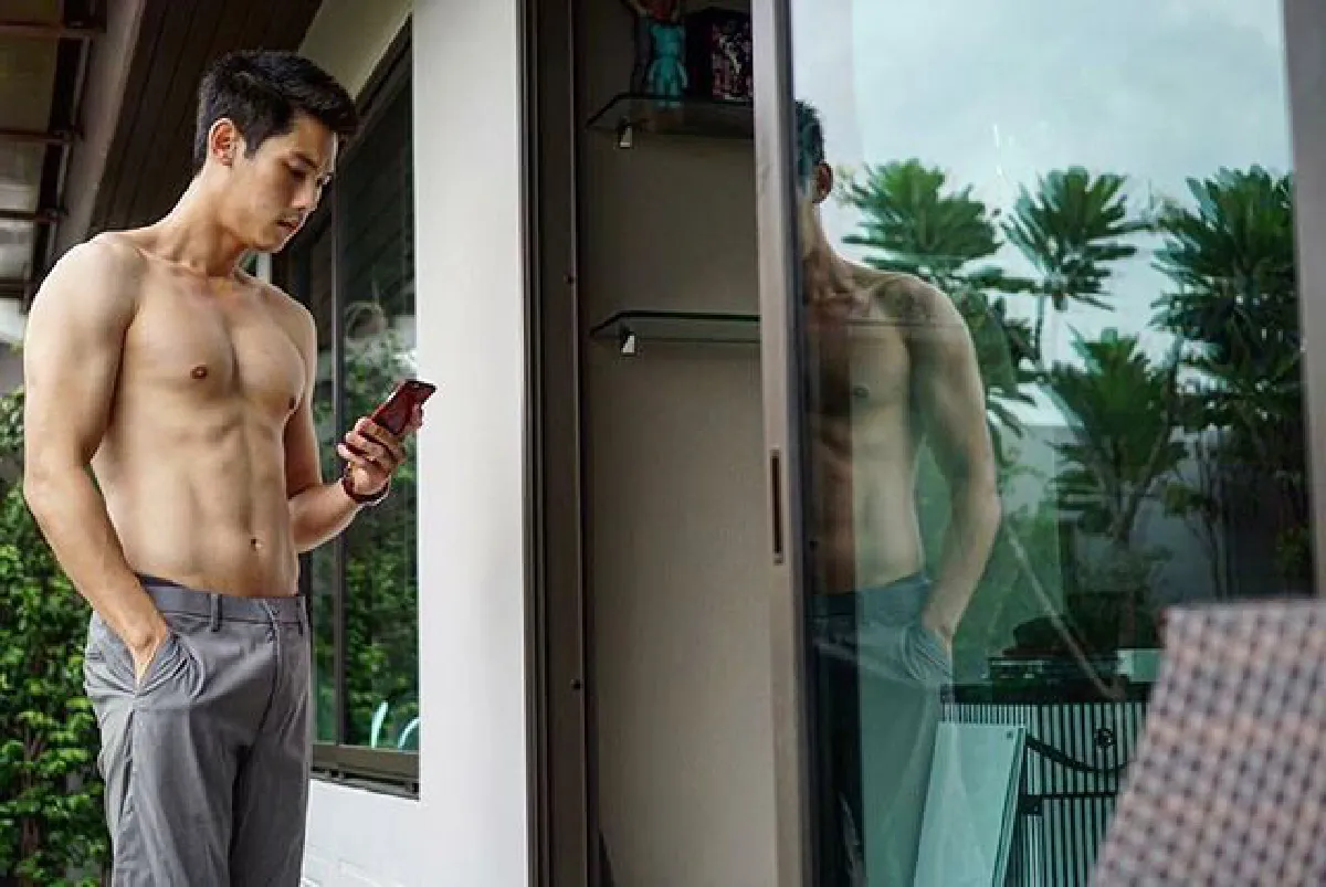 ซูมความแซ่บ! กันต์ กันตถาวร อวดกล้ามแน่นไม่เข้าฟิตเนส 7 ปีก็หุ่นดีได้