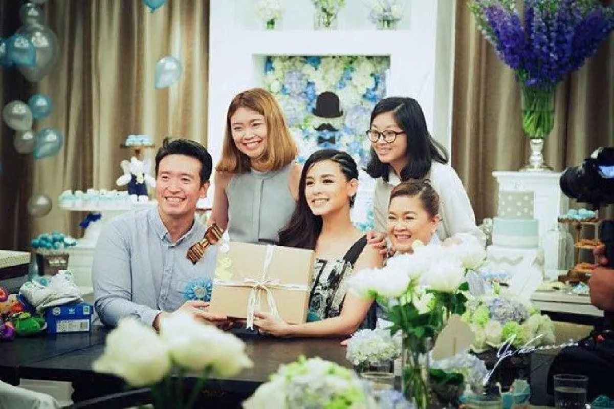 น่ารักอบอุ่น! ชาย-วิกกี้ จัดปาร์ตี้ Baby Shower รับขวัญลูกคนแรก