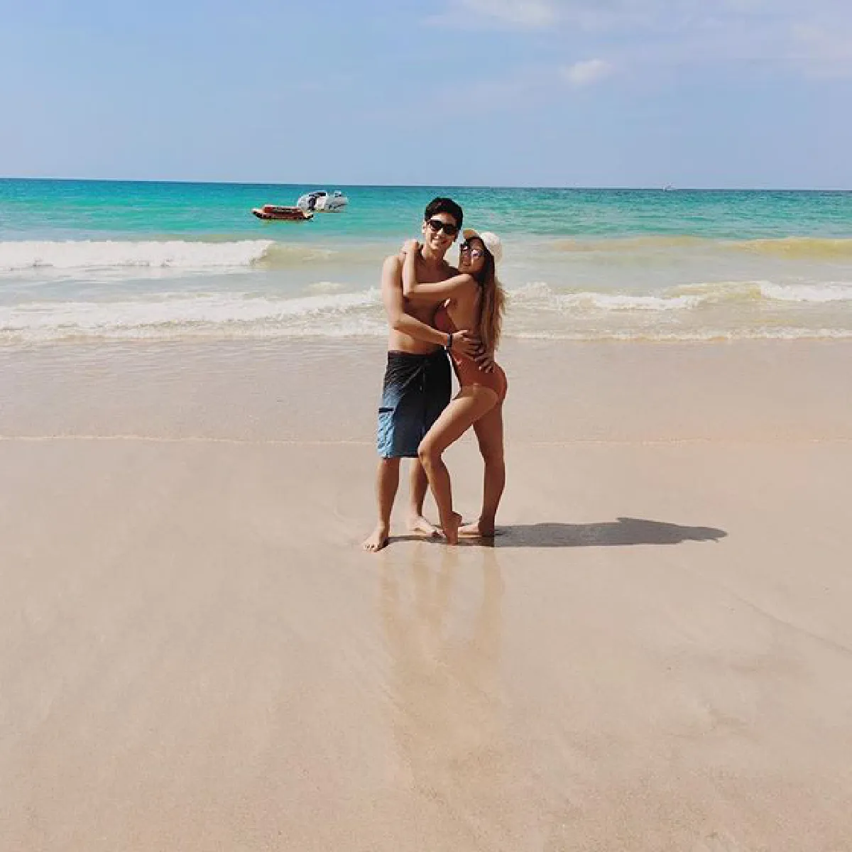 แซ่บจัดเต็ม! หวาย กามิกาเซ่ อวดอึ๋มกระแทกตาในชุดบิกินี่ตัวจิ๋ว