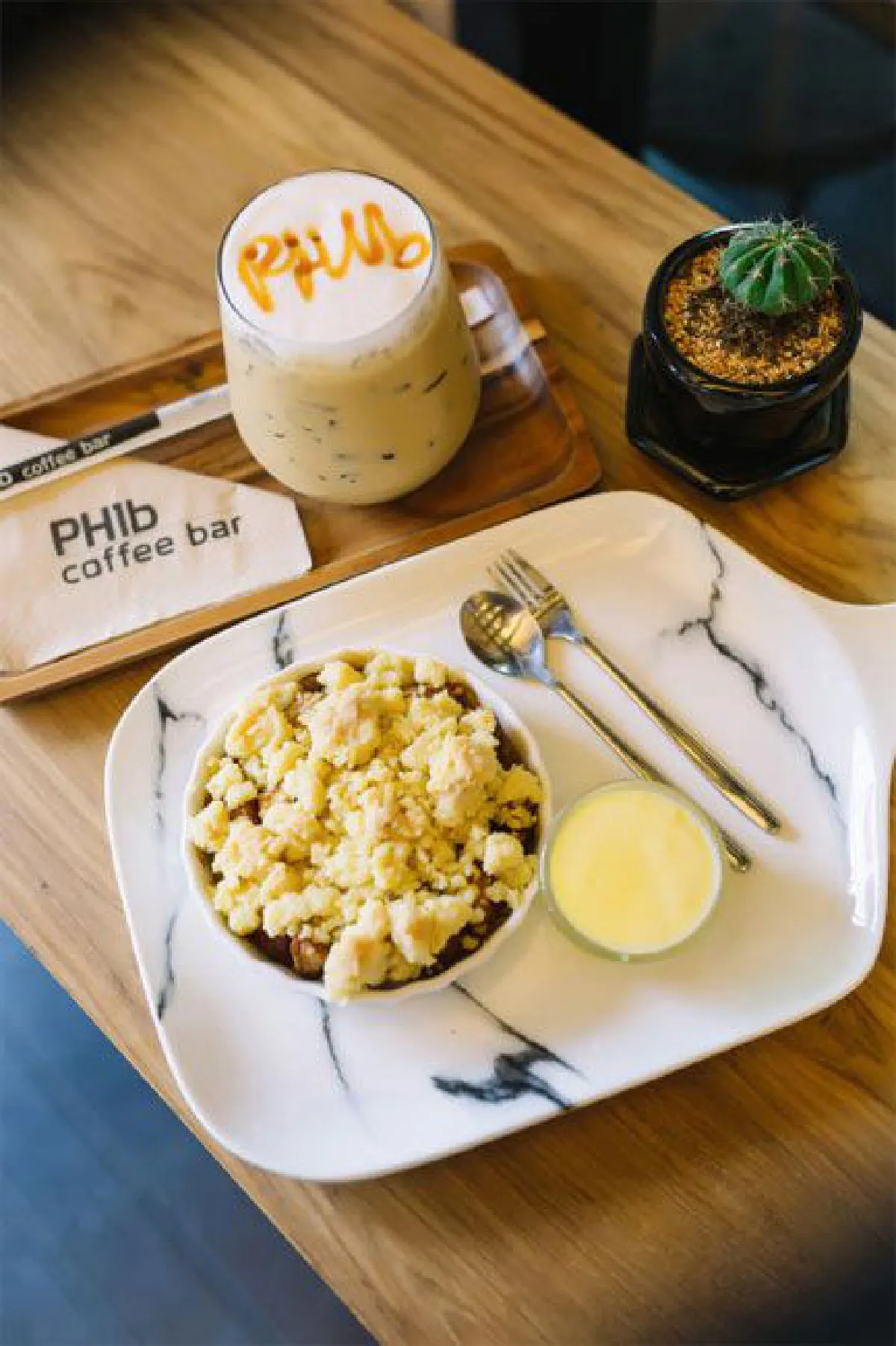 มุมจิบกาแฟทิ้งตัวเอกเขนก พีเอชวันบี คอฟฟี่ บาร์