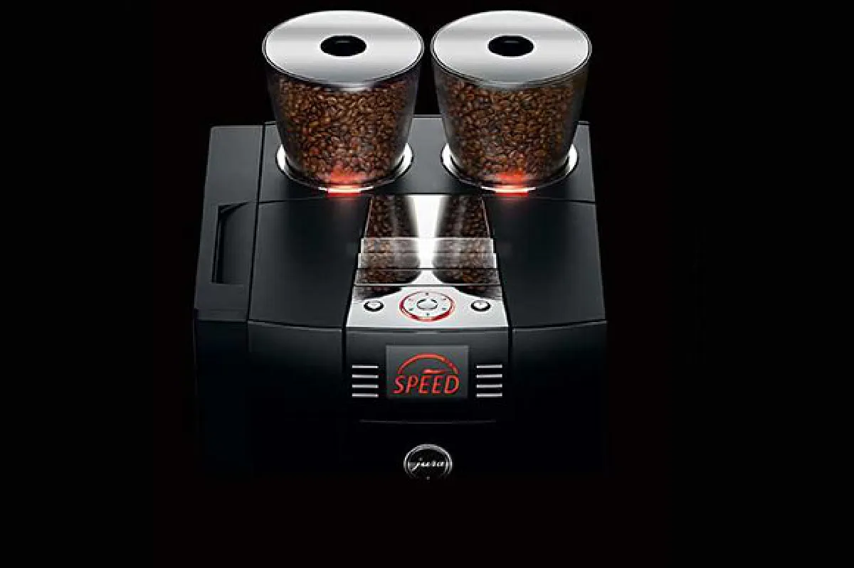 เครื่องทำกาแฟระบบอัตโนมัติสำหรับออฟฟิศขนาดใหญ่ JURA GIGA X8