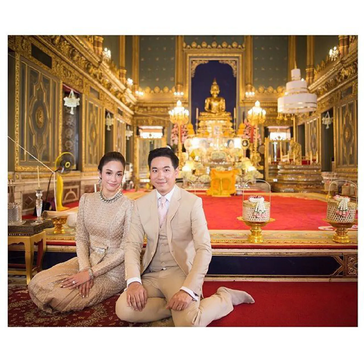 ภาพประทับใจ ครีม เปรมสินี รับพรจากสมเด็จพระสังฆราช-ป๋าเปรม ในวันแต่งงาน