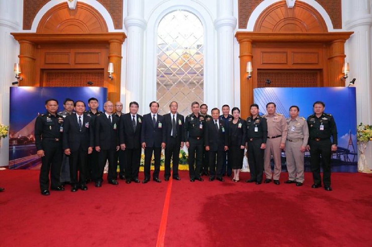 พท.ถกปรองดองแนะทุกฝ่ายให้อภัย เลิกเฮทสปีช พท.ถกปรองดองแนะทุกฝ่ายให้อภัย เลิกเฮทสปีช
