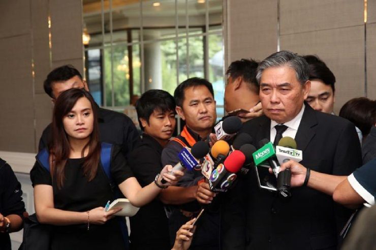 คลังเร่งสรรพากรเก็บภาษีหุ้น"ทักษิณ" คลังเร่งสรรพากรเก็บภาษีหุ้น"ทักษิณ"