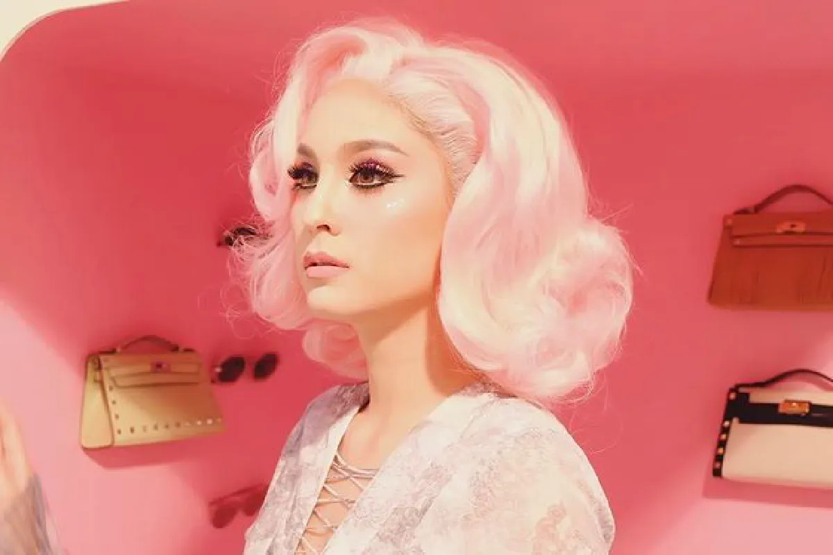 ตามไปดู 10 สาวสวยซุปตาร์แปลงโฉมเป็นตุ๊กตาบาร์บี้ แบ๊วกว่านี้ไม่มีอีกแล้ว