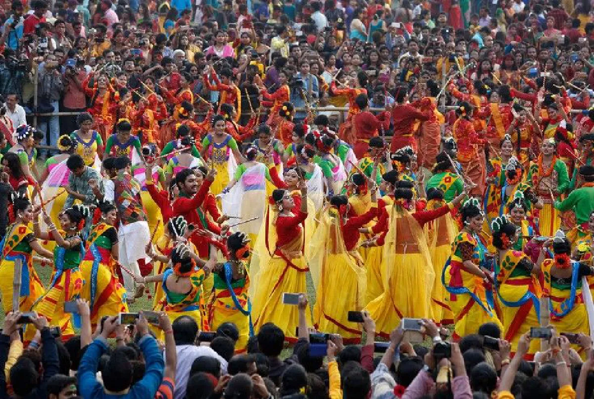 ชมความสวยงามหลากสีสันในเทศกาลโฮลีที่อินเดีย