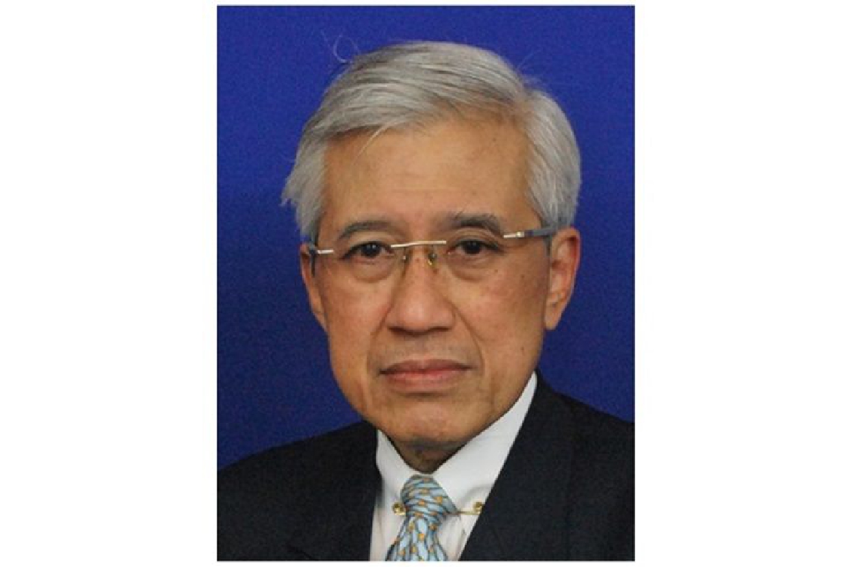 "อนุสรณ์"พบตร.ยอมชดใช้เด็กเสิร์ฟ "อนุสรณ์"พบตร.ยอมชดใช้เด็กเสิร์ฟ