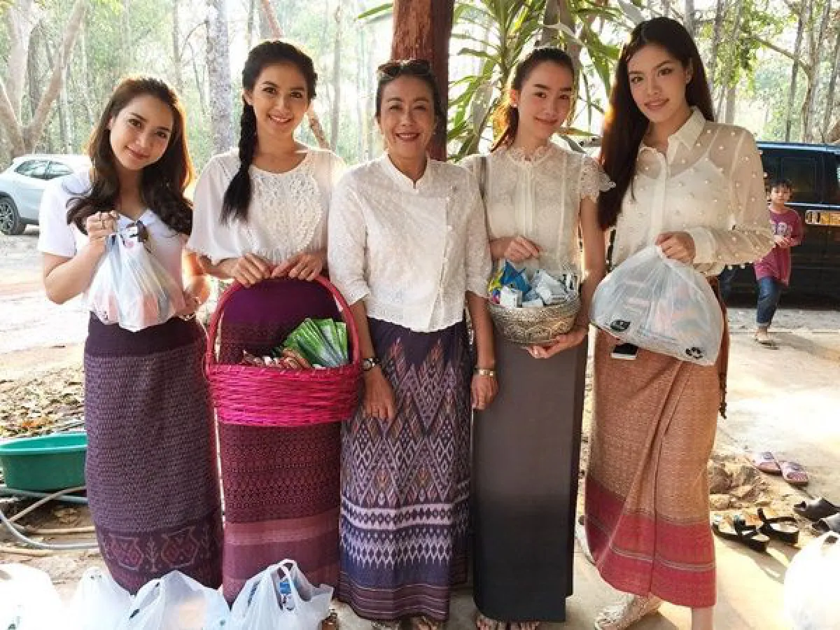 ลีลาดีได้เป็นนางฟ้า! จั๊กจั่น-เกรซ ออกสเต็ปรำแห่นาคแบบไม่ห่วงสวย