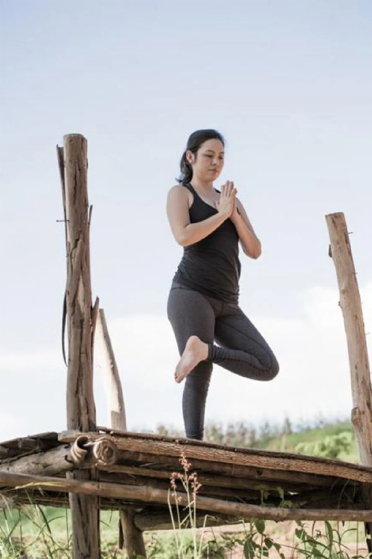 โยคะ กลุ่มในท่ายืนทรงตัว ช่วยให้ข้อต่อสะโพกแข็งแรง