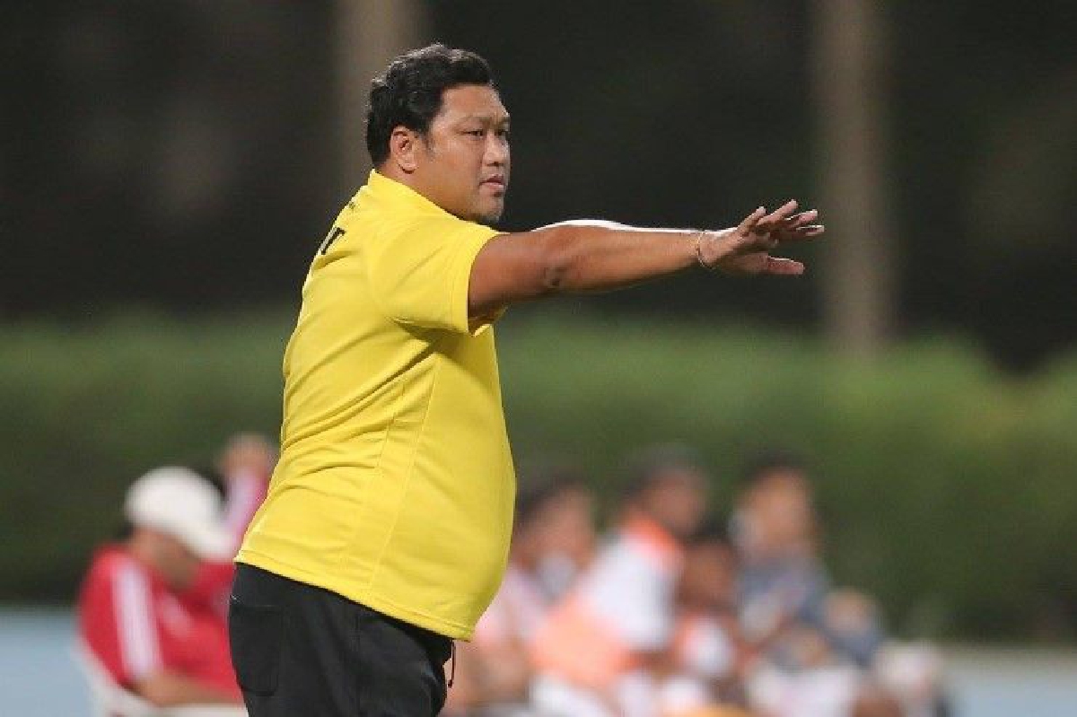 "โค้ชโย่ง" ปลื้มลูกทีมไม่กลัวเจ้าภาพพลิกดับยูเออี 2-1 "โค้ชโย่ง" ปลื้มลูกทีมไม่กลัวเจ้าภาพพลิกดับยูเออี 2-1