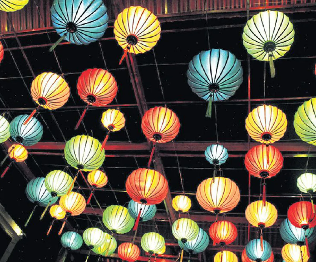 แสงสีแห่งฮอยอัน วันที่ฉันไม่ลืมเธอ