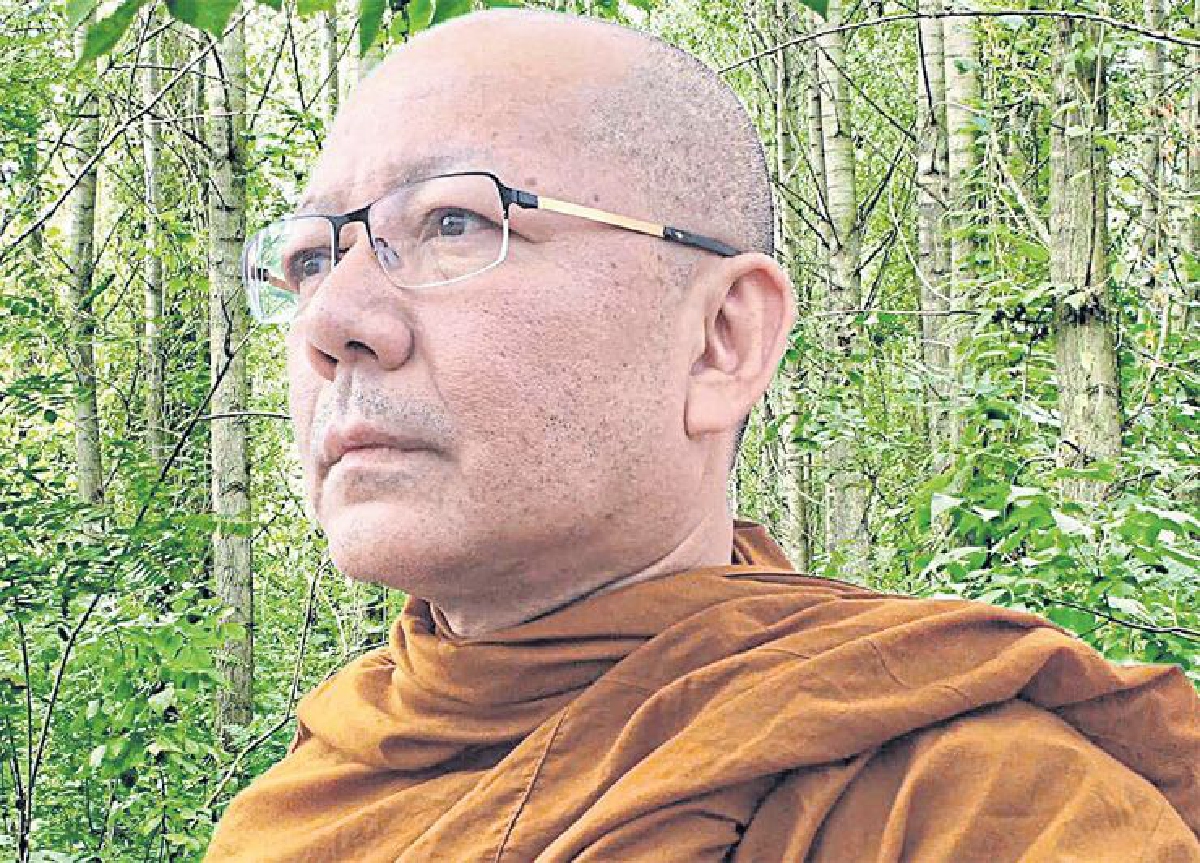 อาจารย์สิวะ พระเอกหันหน้าพึ่งธรรม อาจารย์สิวะ พระเอกหันหน้าพึ่งธรรม