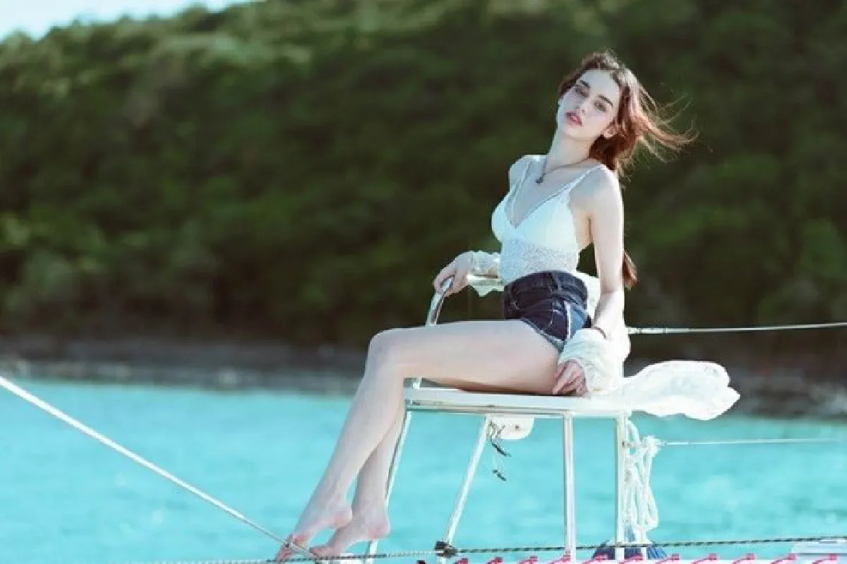 ร้อนเเรง! ทีมบี The Face 3 อวดหุ่นเเซ่บกลางทะเลพัทยา