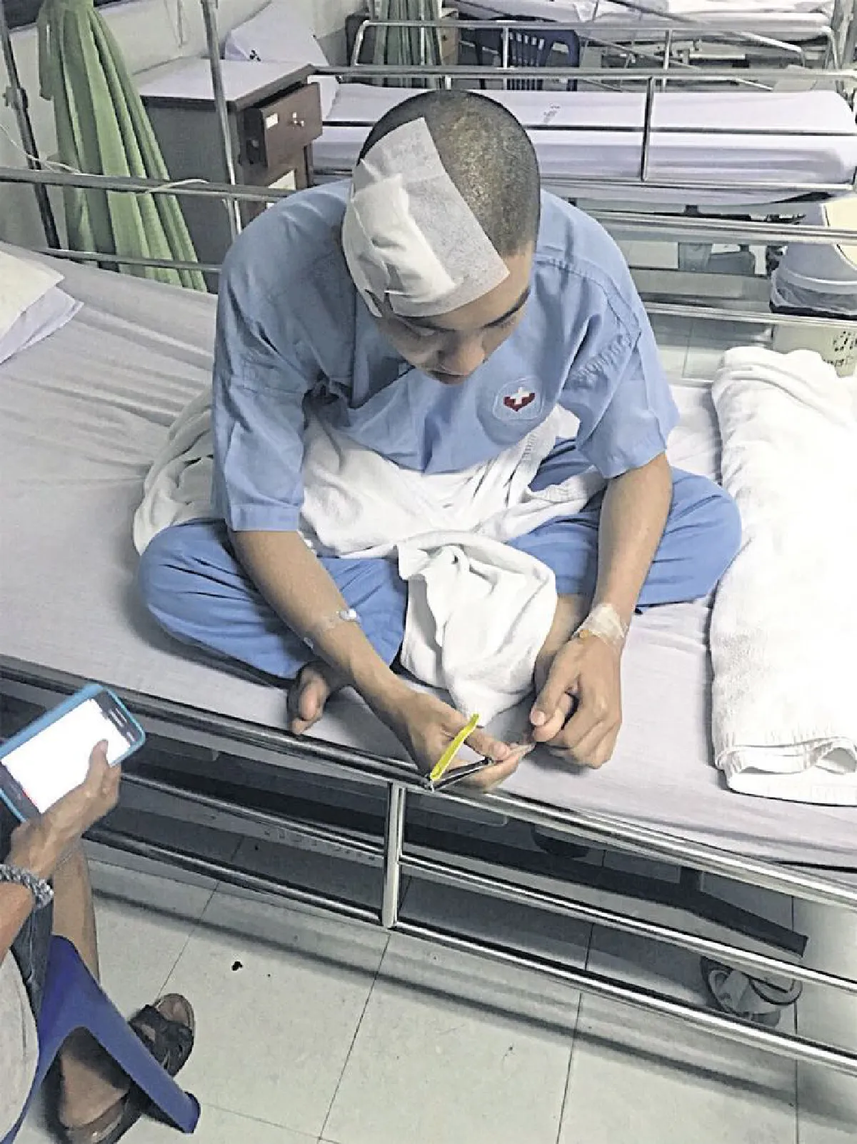 พีรศิษย์ เรืองดิษฐ์ เจอลูกหลงวัยรุ่นตีกันไม่ทันรู้ตัว