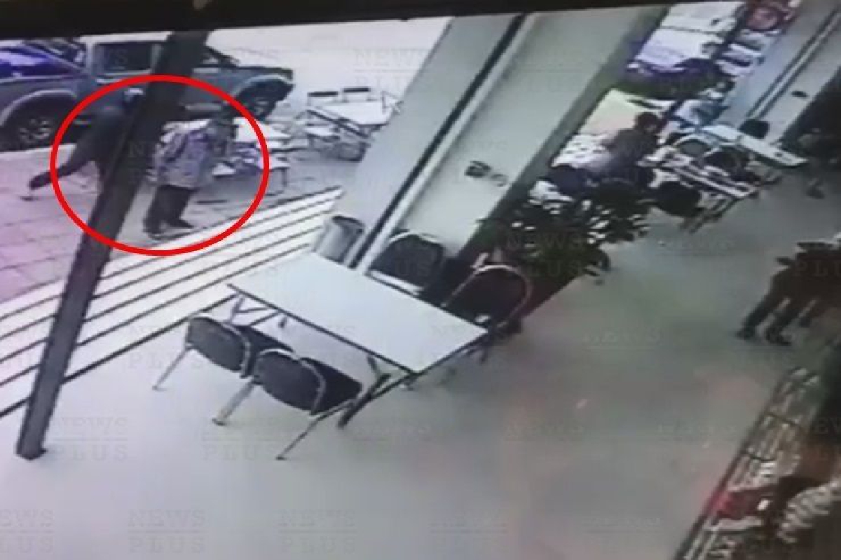 รวบมือตีหัว"ประธานกก.มวยลุมพินี"จ่อหนีข้ามไปฝั่งเขมร รวบมือตีหัว"ประธานกก.มวยลุมพินี"จ่อหนีข้ามไปฝั่งเขมร