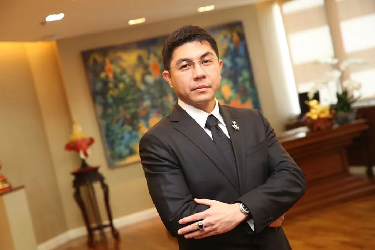 ฉัตรชัย ศิริไล โลกที่ต้องก้าวตามให้ทัน