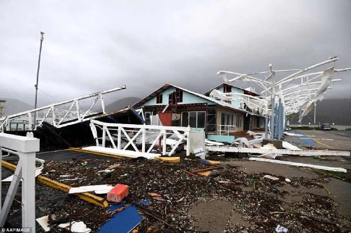 ประมวลภาพความเสียหายไซโคลน "เด็บบี้" ถล่มออสเตรเลีย
