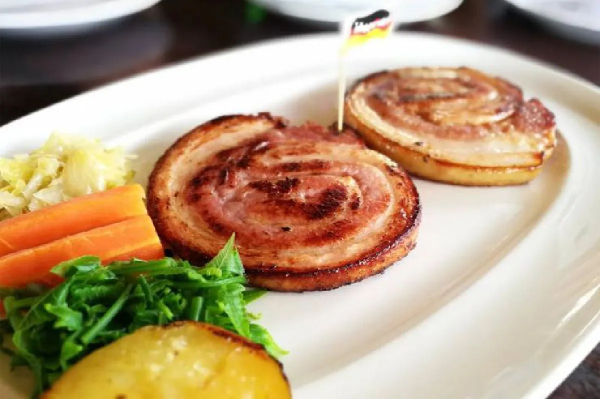 ไส้กรอกเยอรมัน ไร่บรรทิพา โฮมเมดรสเทพที่สวนผึ้ง