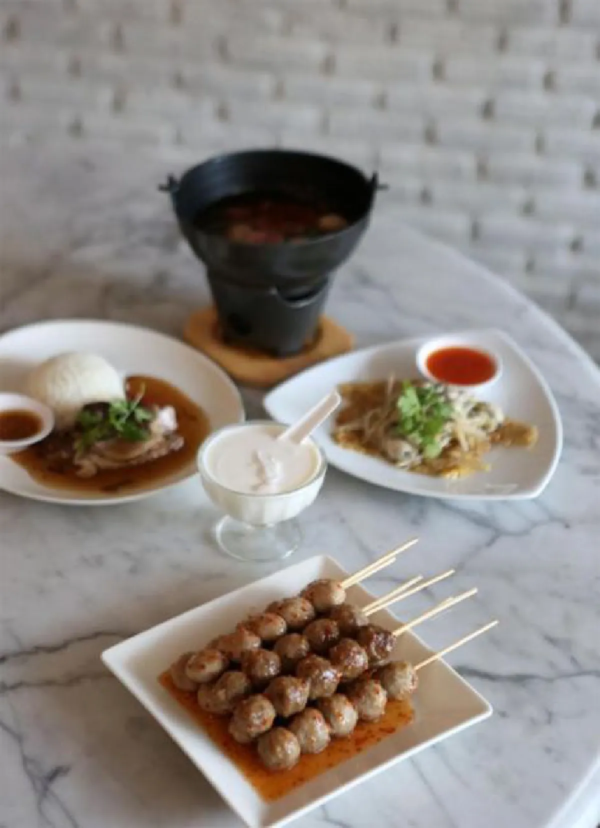 จุฑารส สยาม  สวรรค์คนรักลูกชิ้น