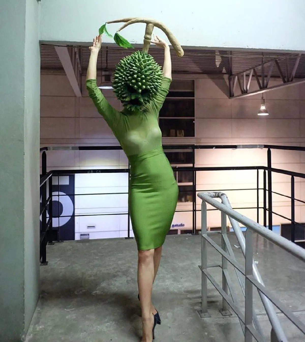 เผยโฉม! หน้ากากทุเรียนพันธุ์ชะนี เธอคนนี้สวยเซ็กซี่ที่สุด