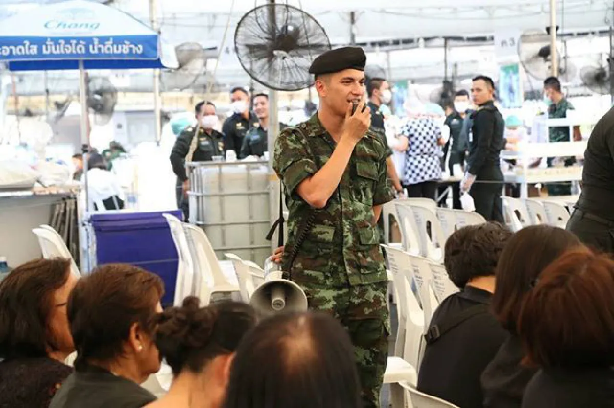 10 ภาพความเท่ พลทหารชิน ชินวุฒ กับความภูมิใจได้รับใช้ชาติ