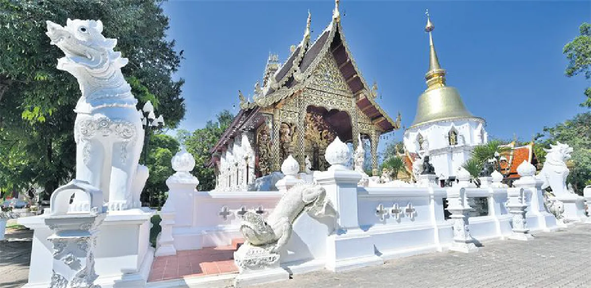 รื่นรมย์ตามรอยบุญ จิบชาชมกุหลาบ ไหว้พระวัดป่าดาราภิรมย์