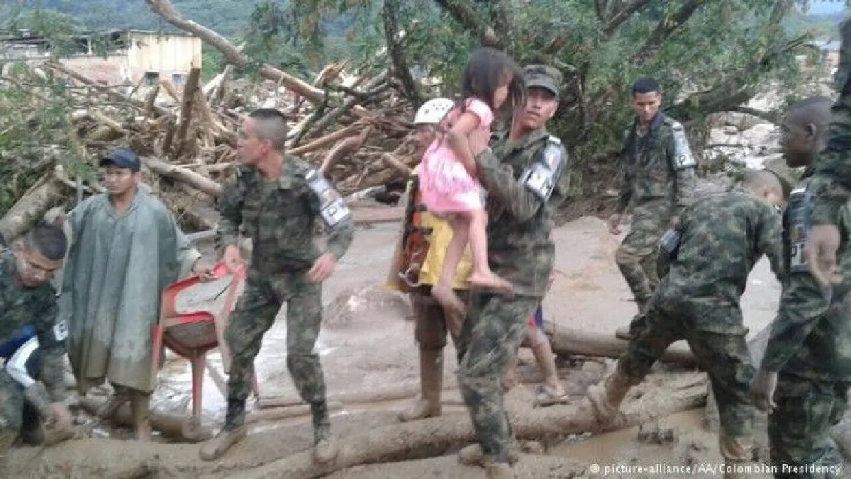 ฝนตกหนักดินถล่มในโคลอมเบียทำผู้สูญหายนับร้อย