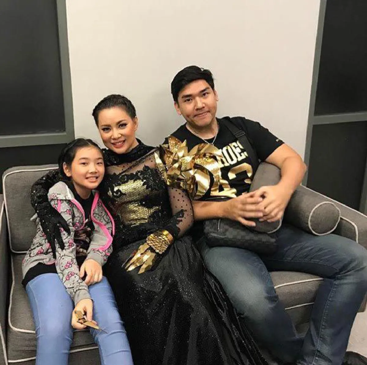 เก็บตกคอนเสิร์ต #TheMaskSinger คนโสดอิจฉา..หลังเวทีมีความหวานมาก