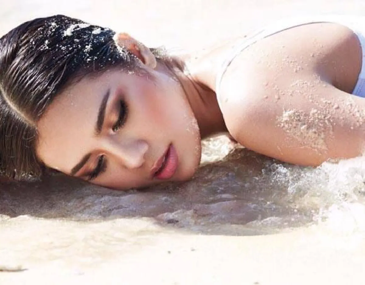 ทวีคูณความเซ็กซี่! น้ำตาล ชลิตา เปลือยอกอวดหุ่นแซ่บรับซัมเมอร์