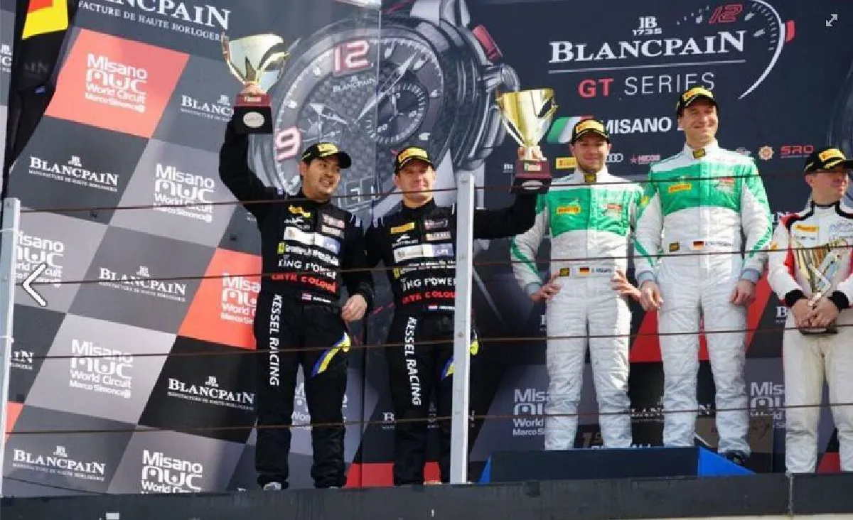 กำลังใจสำคัญ! นุ่น วรนุช ตามเชียร์ ต๊อด ปิติ แข่งรถติดขอบสนามที่อิตาลี