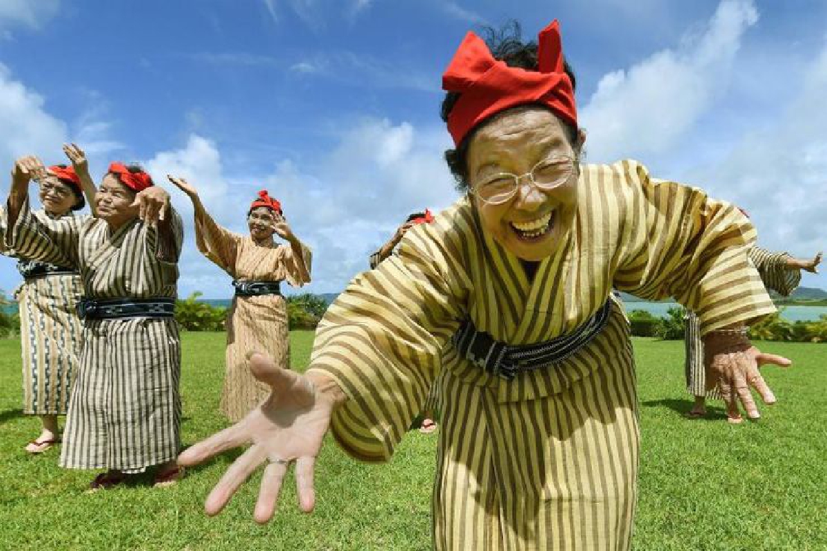 สูงวัยอย่างมีสุข ยุคไทยแลนด์ 4.0 สูงวัยอย่างมีสุข ยุคไทยแลนด์ 4.0