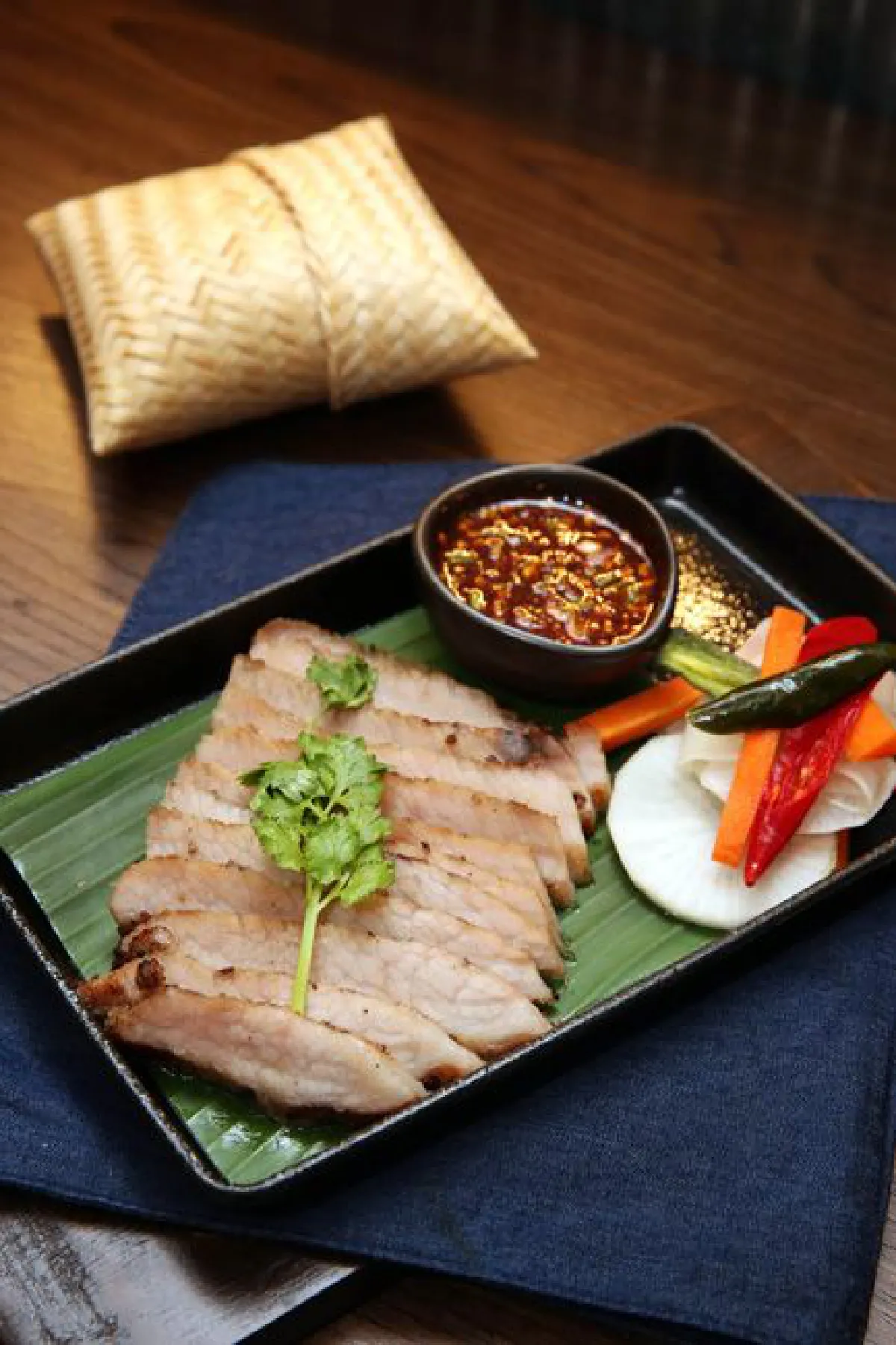 ส้มตำนัว ยกครกแซ่บถึงใจ