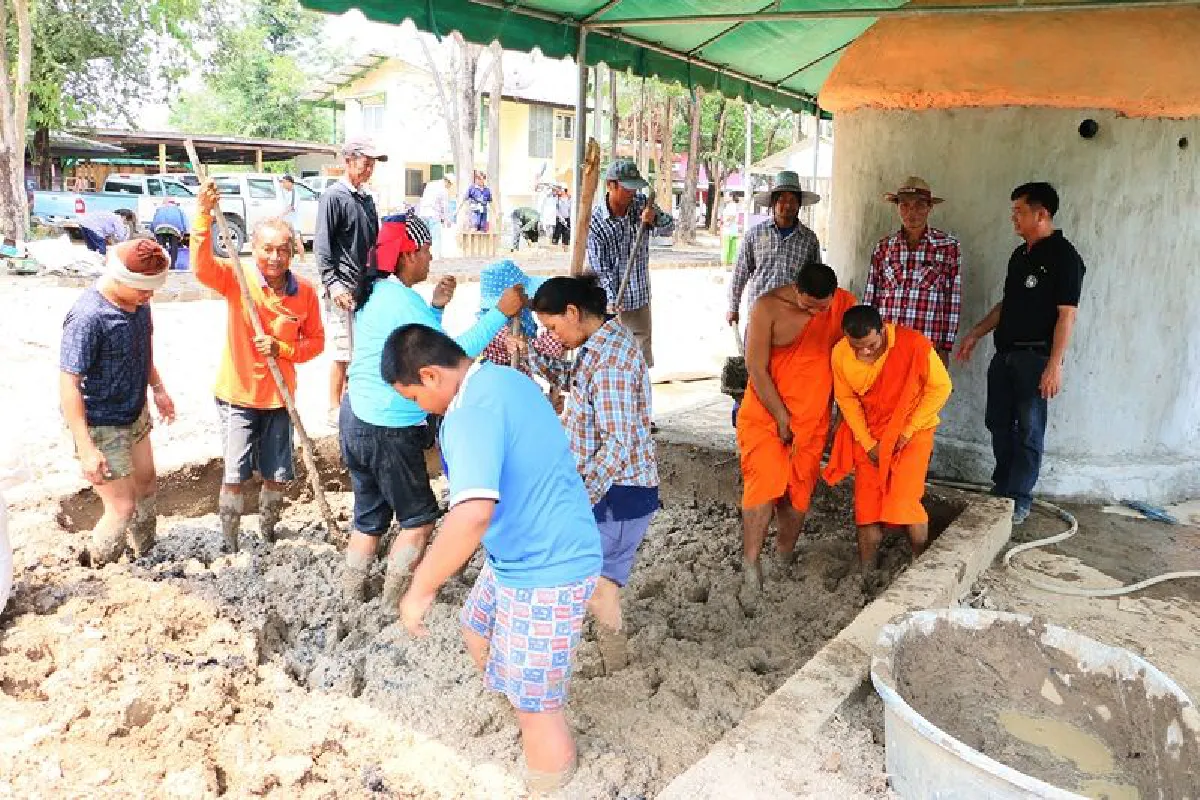 ชมบ้านดินสร้างด้วยเงินหมื่นเพิ่มมูลค่าเป็นแสน