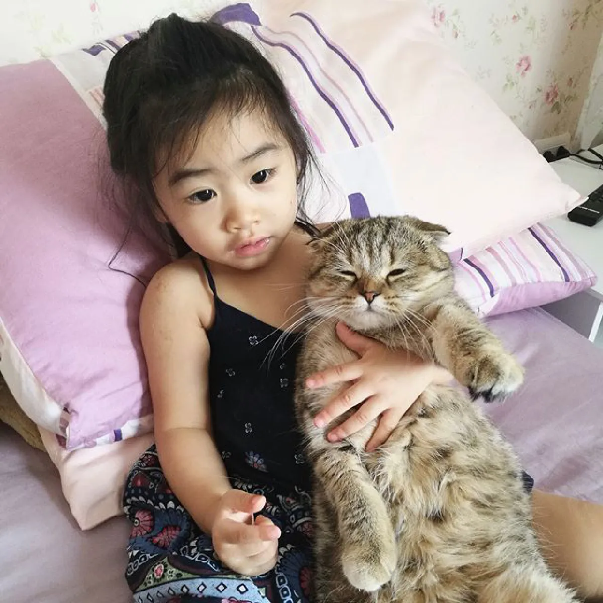 น่ารักอะไรขนาดนี้ 10 ภาพ น้องชูใจ ลูกสาวกอล์ฟ ฟักกลิ้งฮีโร่